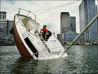 Desktop orange   sinking boat