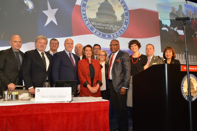 Desktop group conference of mayors credit david hathcox uscm.jpg