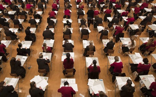Desktop exam test school students study photo  nzh file
