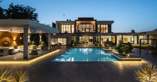 Desktop contemporary house with swimming pool 060618 1149 12