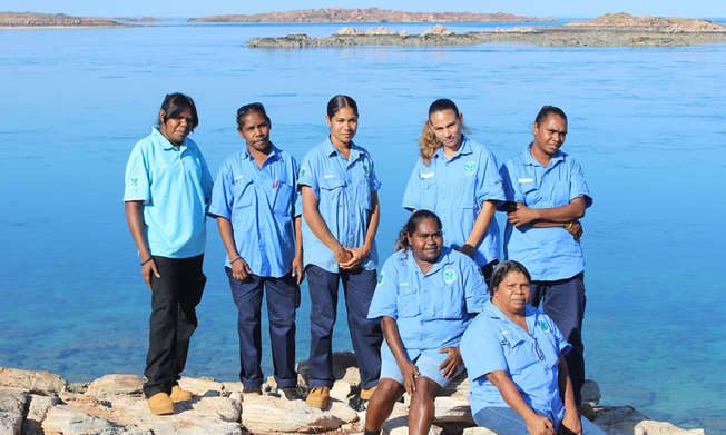 Desktop img bardi jawi oorany female rangers near lake kimberley 1000px