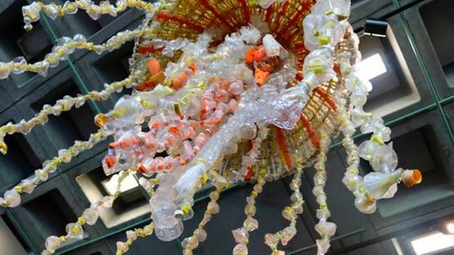 Desktop ocean trash art 28488
